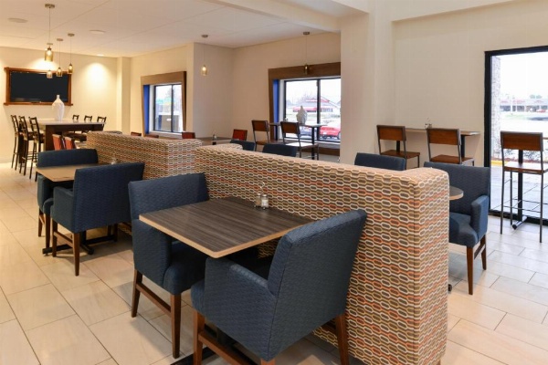Holiday Inn Express & Suites RALEIGH NE - MEDICAL CTR AREA image 22